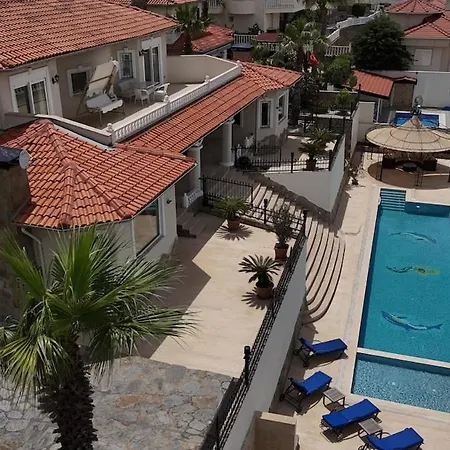 Great With Beatiful View And 4 Bedrooms 1000 Sqm Area * Alanya