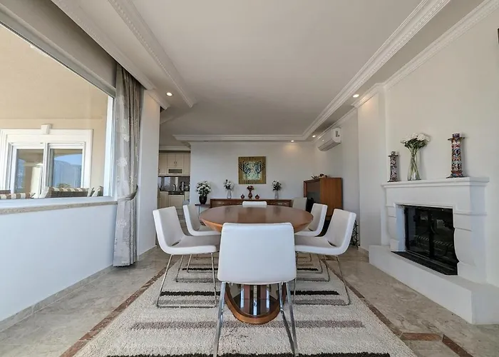 Βίλα Great With Beatiful View And 4 Bedrooms 1000 Sqm Area *